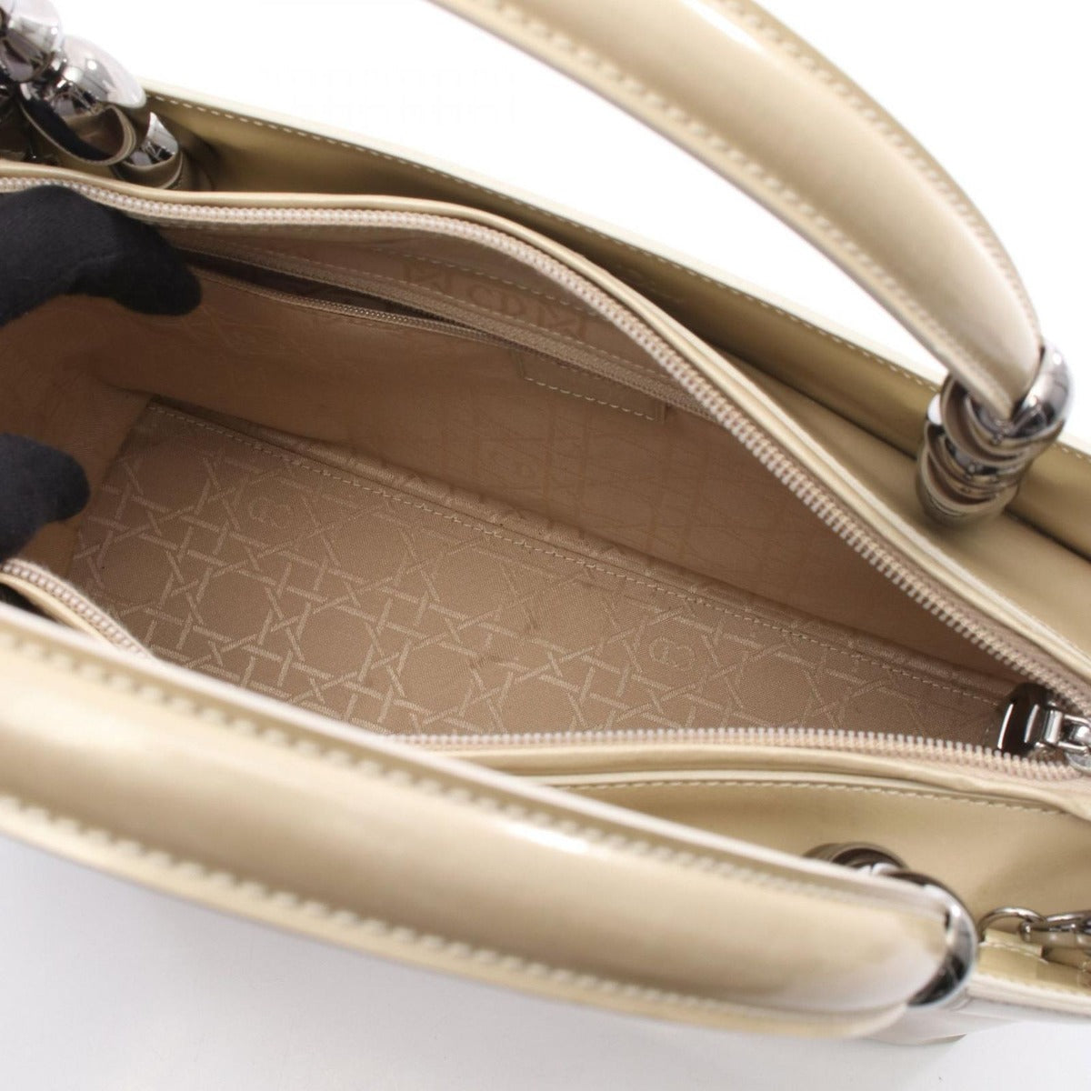 Dior Handbag Maris Pearl Beige Patent Leather 2-Way — view 3
