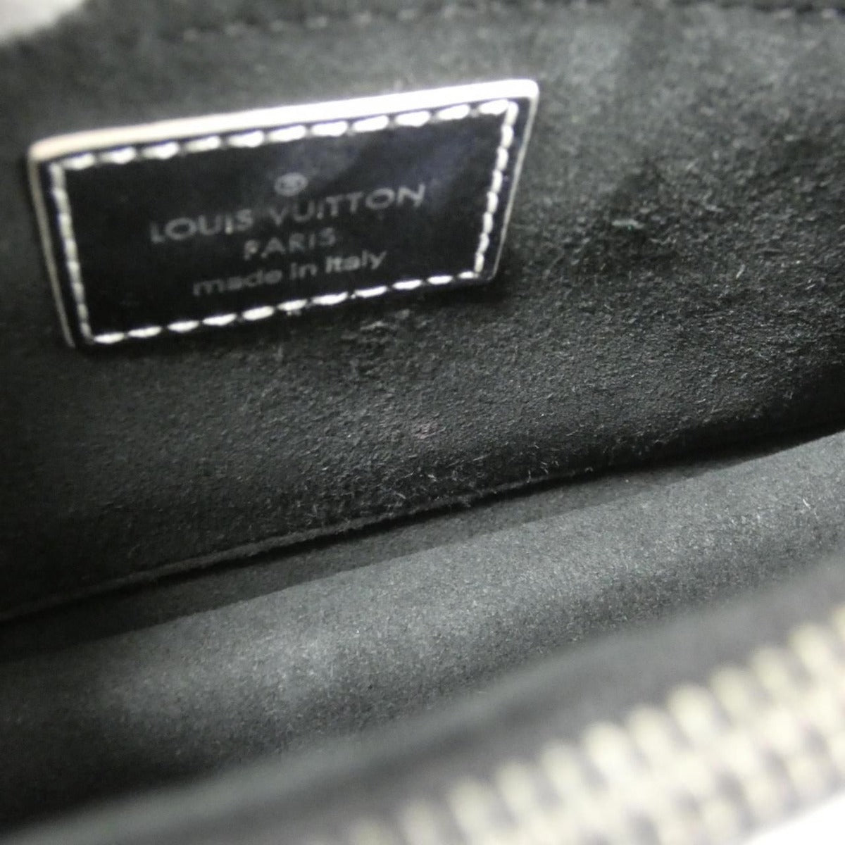 Louis Vuitton Monogram Chain It PM Bag — view 9