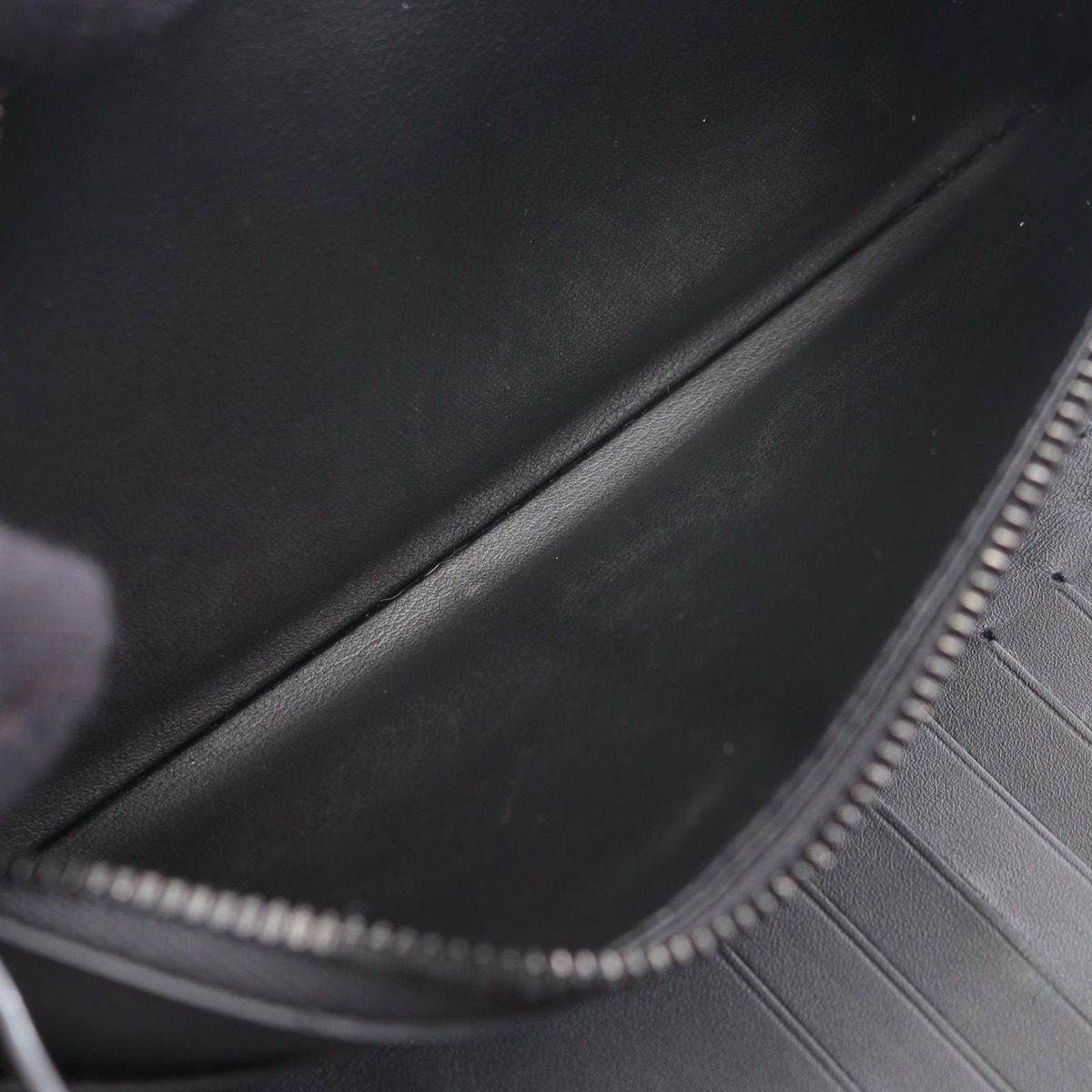 Louis Vuitton Round Wallet Zippy Vertical Noir Black Leather — view 6