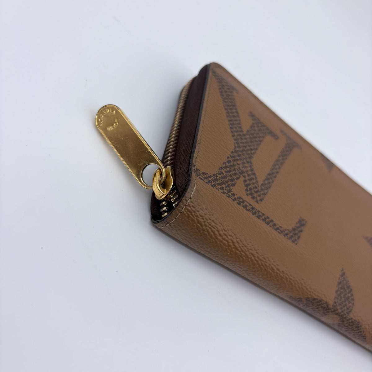 Louis Vuitton Monogram Giant Reverse Zippy Wallet Zip Around — view 7