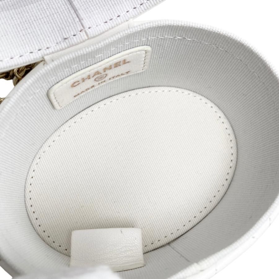 Chanel Shoulder Bag Vanity Mini Quilted Lambskin Chain White — view 9