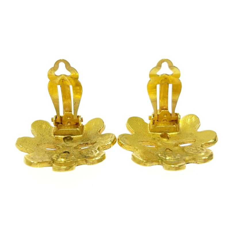 Chanel GP 94 P Coco Mark Earrings Gold — view 7