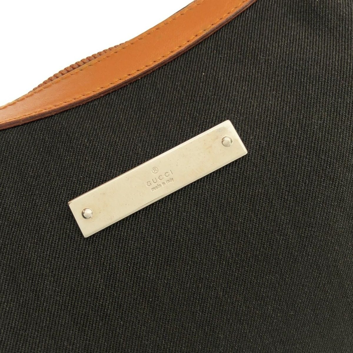 Gucci Vintage 019 Shoulder Bag — view 6