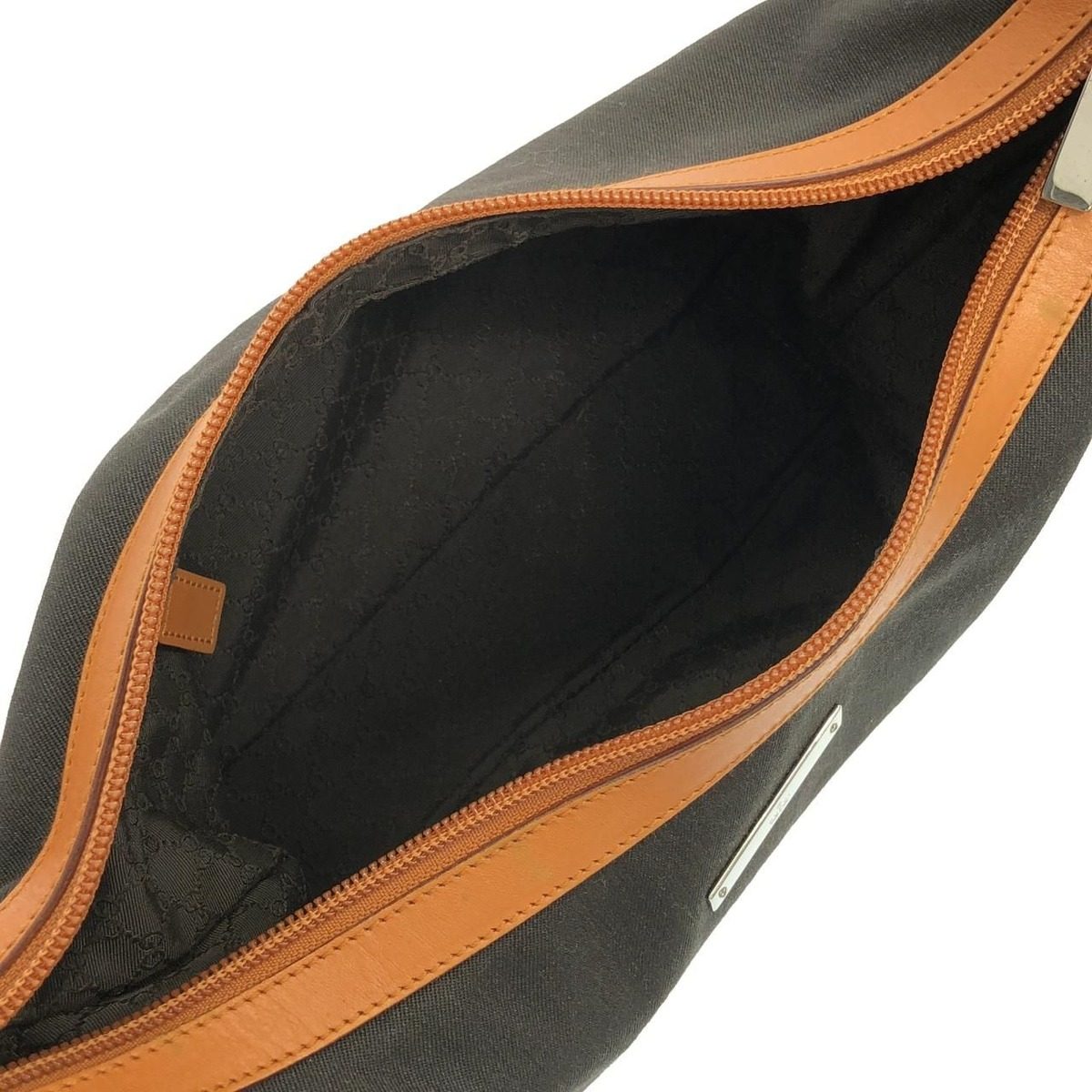 Gucci Vintage 019 Shoulder Bag — view 9