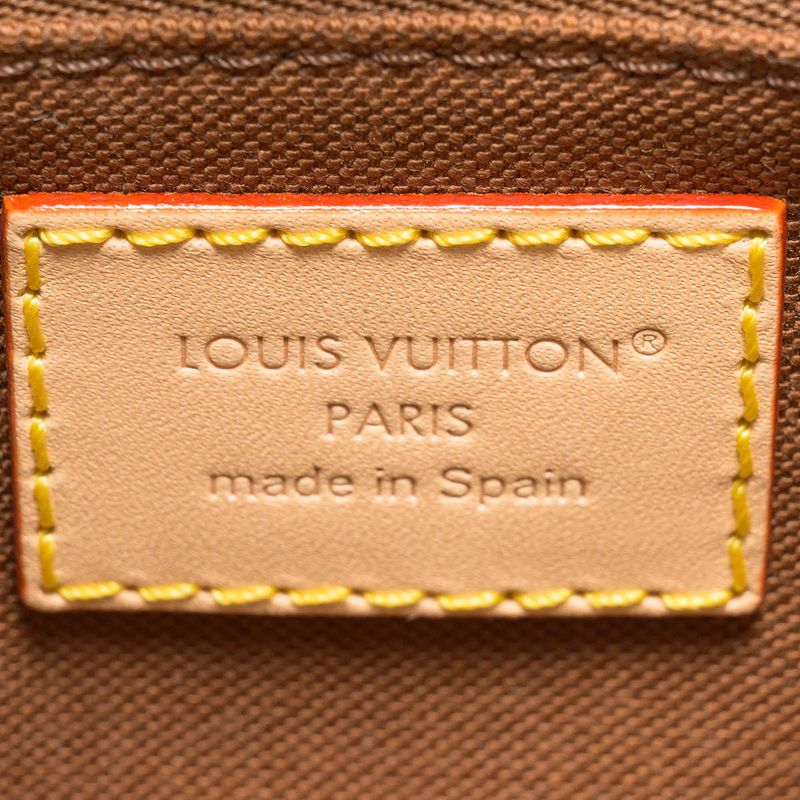 Louis Vuitton Shoulder Bag Rivage BB Brown — view 9