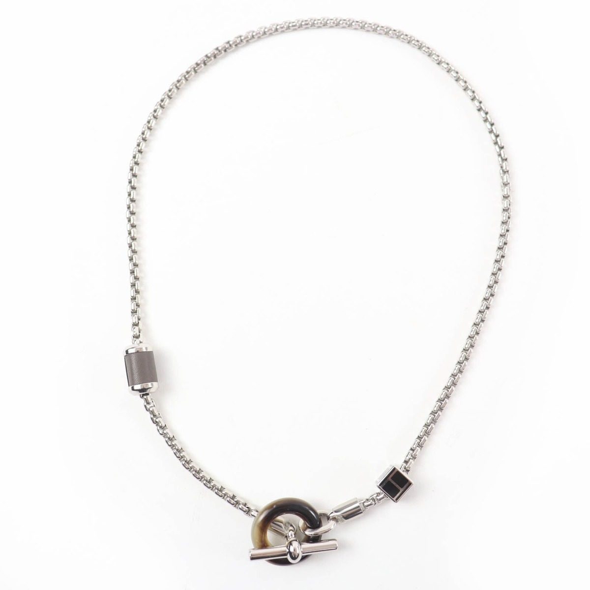 Hermes Meli Melo H Logo Pendant Necklace Silver Black — view 2