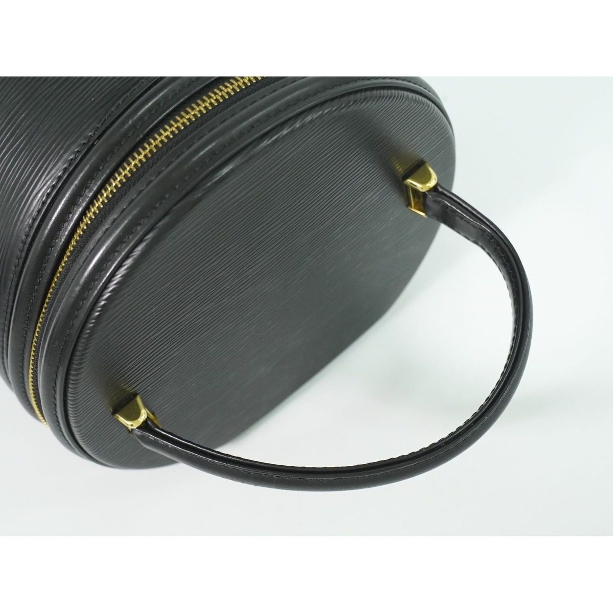 Louis Vuitton LV Cannes Epi Leather Vanity Bag Handbag Black Bag — view 4