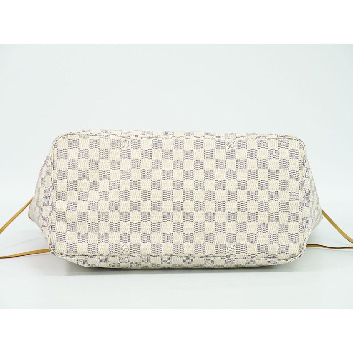 Louis Vuitton LV Vintage Handbag — view 3