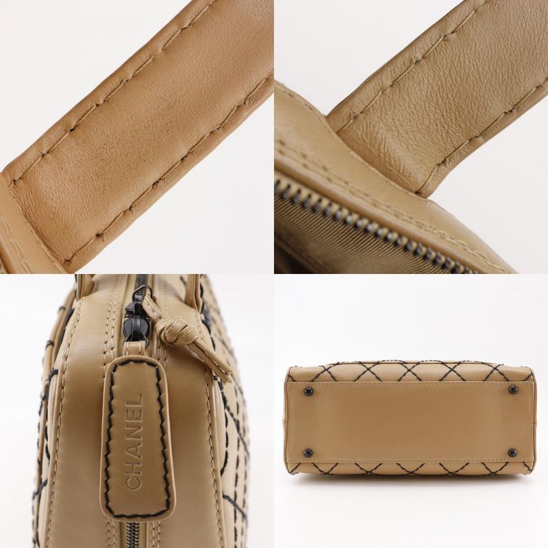 Chanel Wild Stitch Calf Beige Tote Bag — view 9