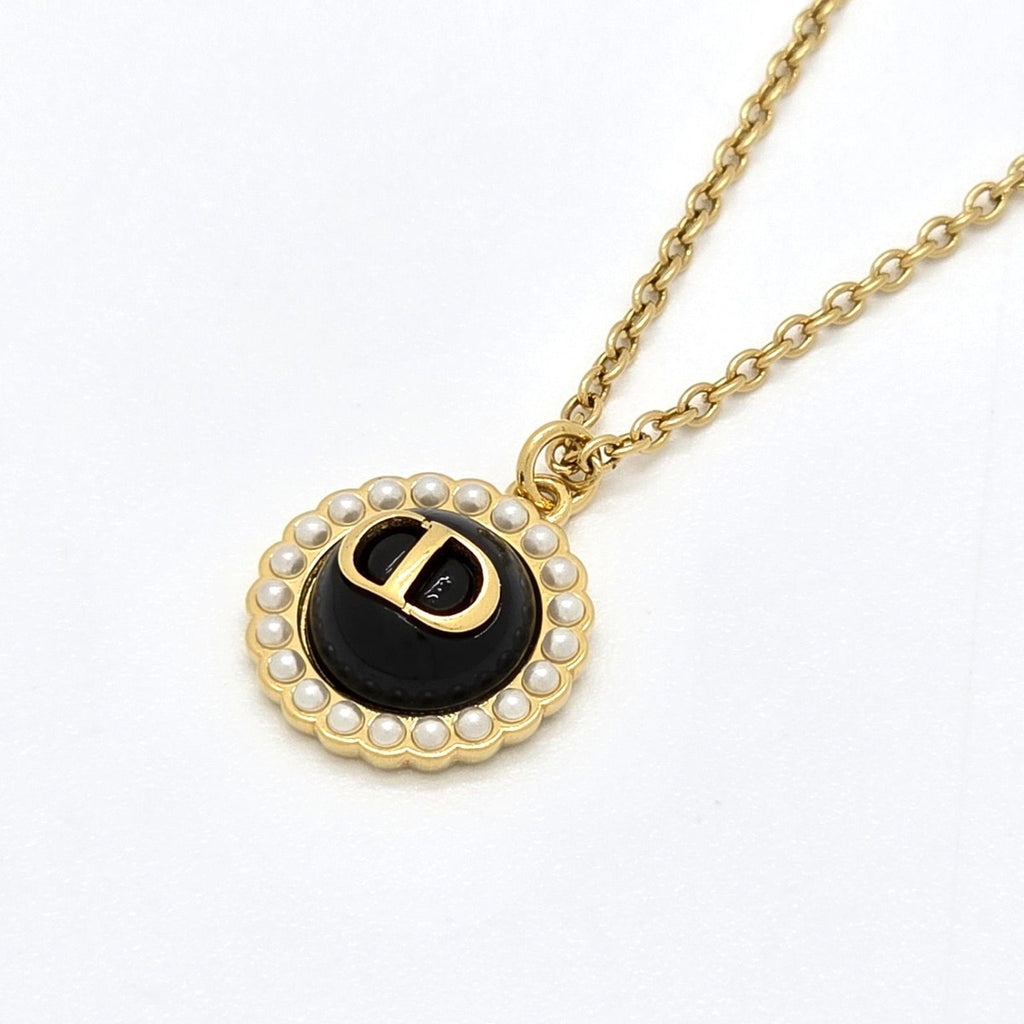 Dior Petit CD Pendant Necklace Gold — view 5