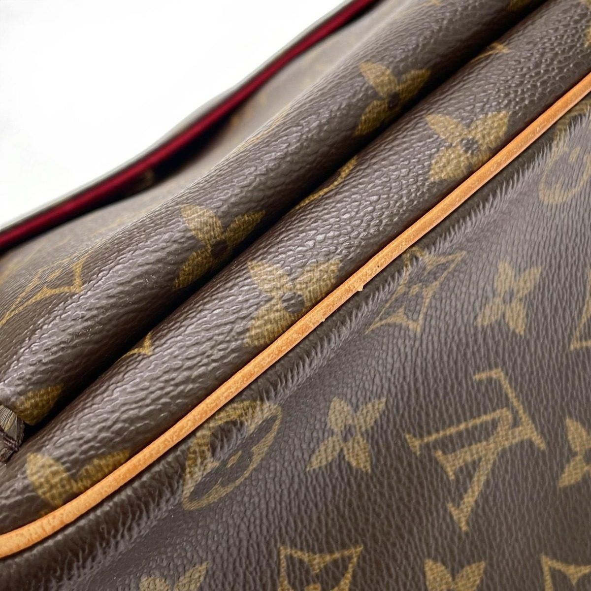 Louis Vuitton Monogram Viva-Cite GM Shoulder Bag — view 5