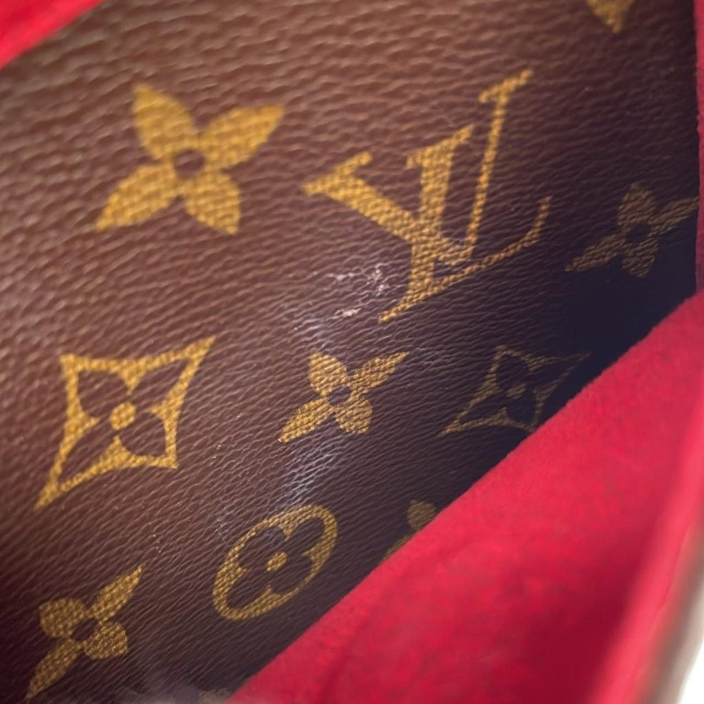 Louis Vuitton Monogram Viva-Cite GM Shoulder Bag — view 8