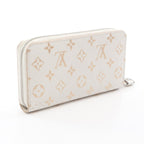 Louis Vuitton Round Wallet Zippy Monogram Exotic Latte White — view 2