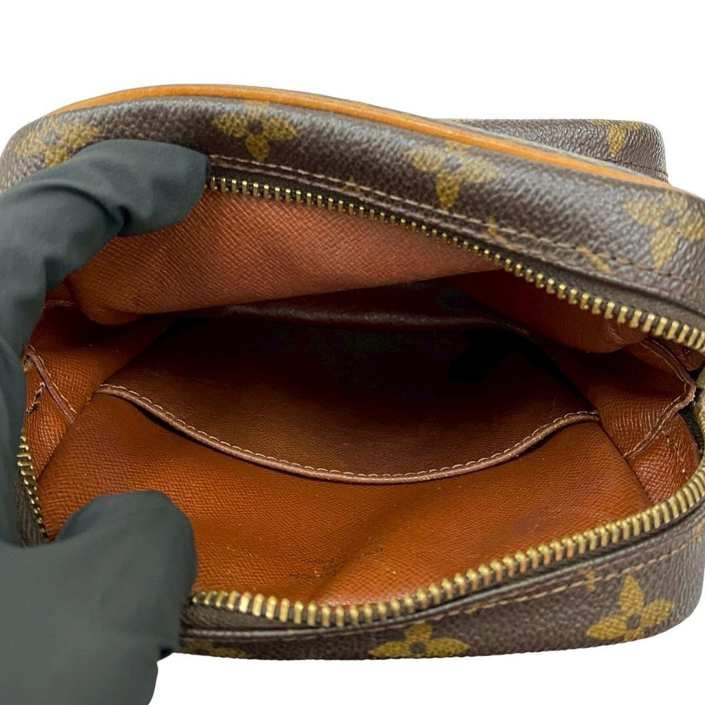 Louis Vuitton Vintage Amazon Monogram Leather Shoulder Bag — view 9