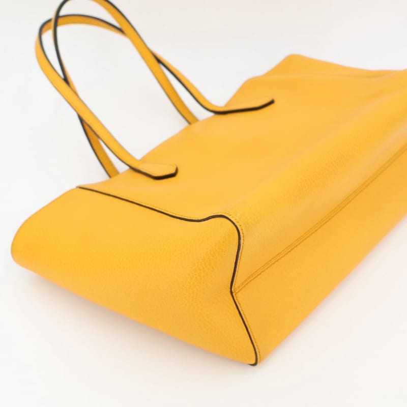 Gucci Swing Yellow Gold Hardware Leather Tote Shoulder Bag — view 6