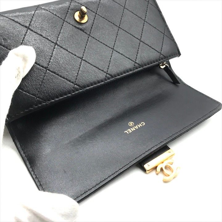 Chanel Quilted CC Logo Turnlock Wallet Black — view 6
