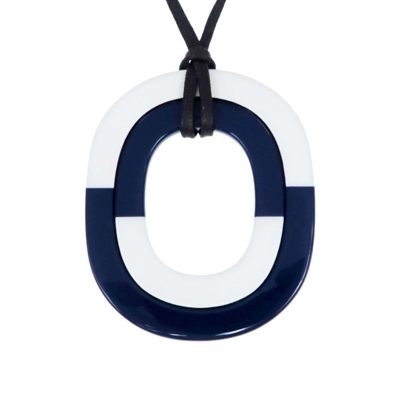 Hermes Necklace Ismu GM Lacquer Buffalo Horn White Navy Pendant — view 3