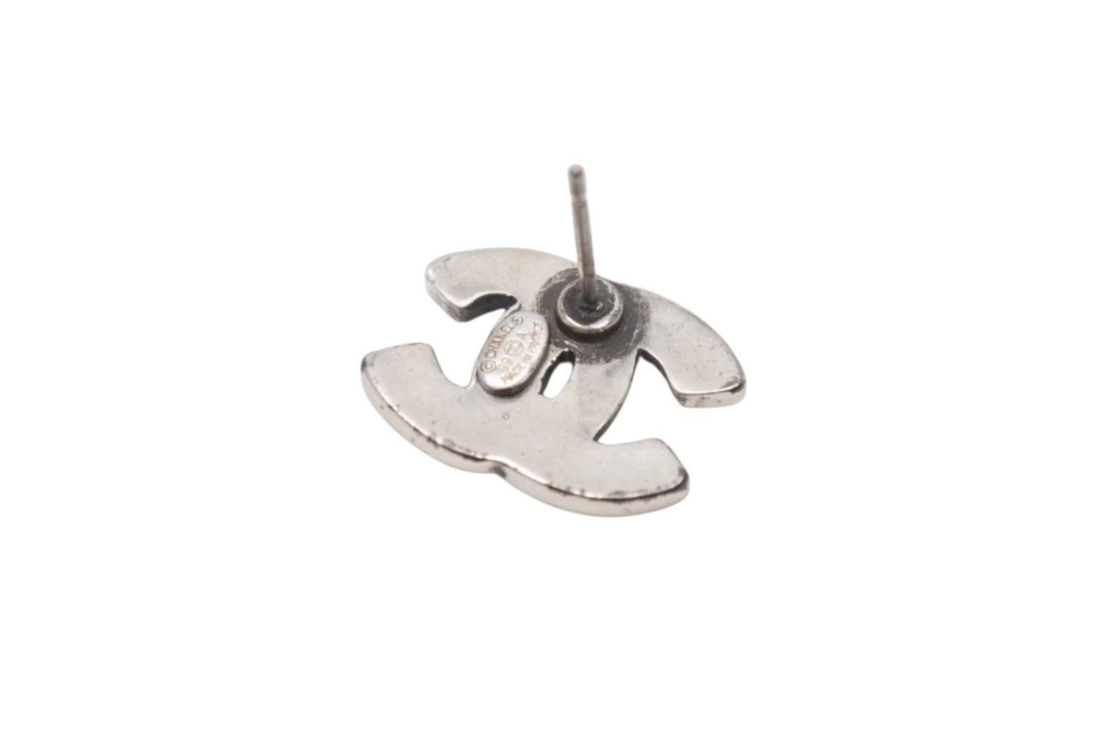 Chanel CC Logo Earrings 99 Silver — view 5
