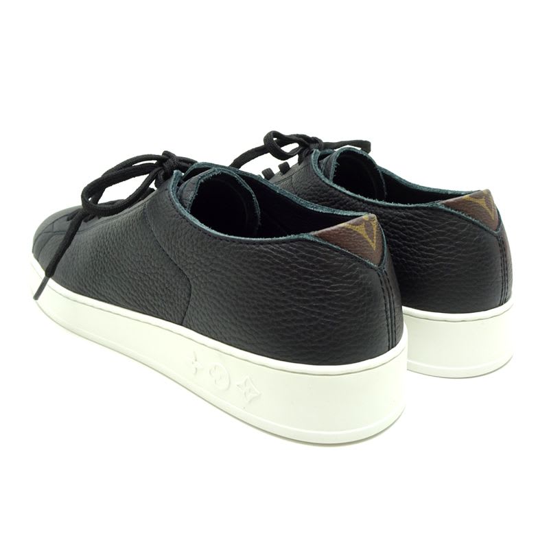 Louis Vuitton Sneakers 1 Aa623 — view 3