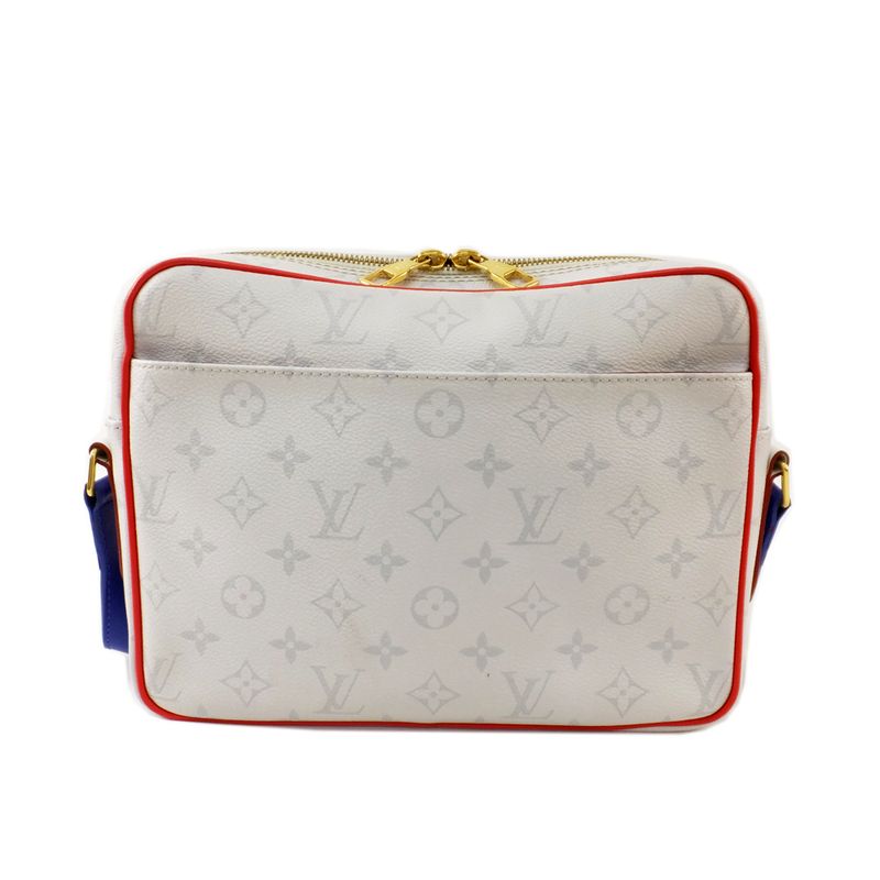 Louis Vuitton NBA Collaboration Nile Messenger — view 3