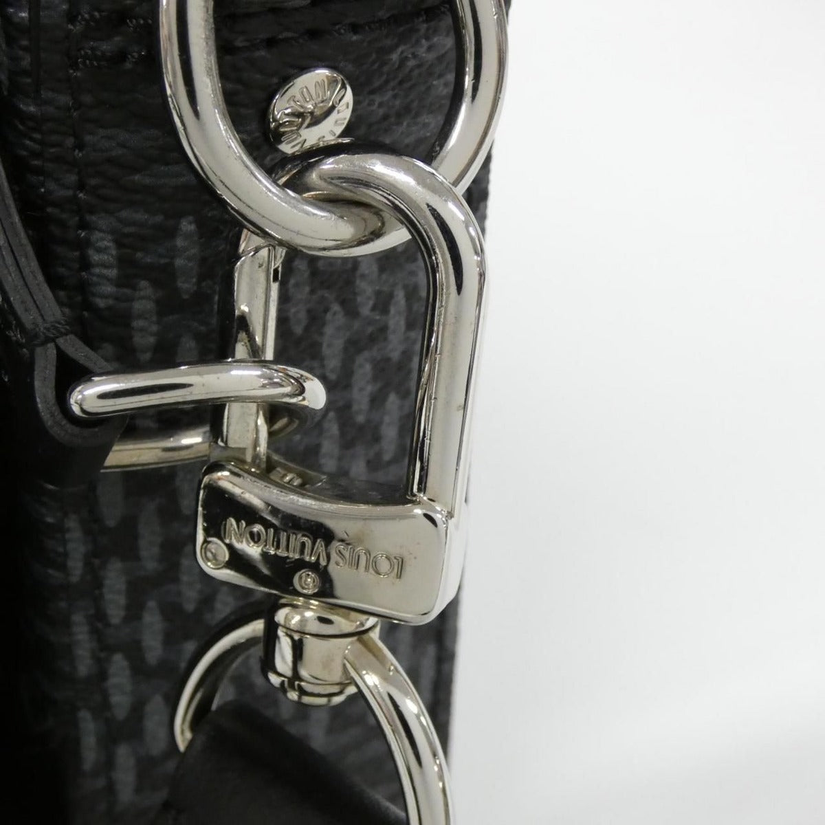 Louis Vuitton Damier Graphite Trio Shoulder Bag — view 5