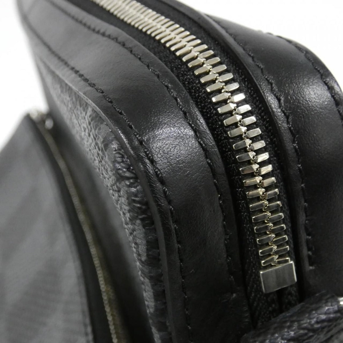 Louis Vuitton Damier Graphite Trio Shoulder Bag — view 6