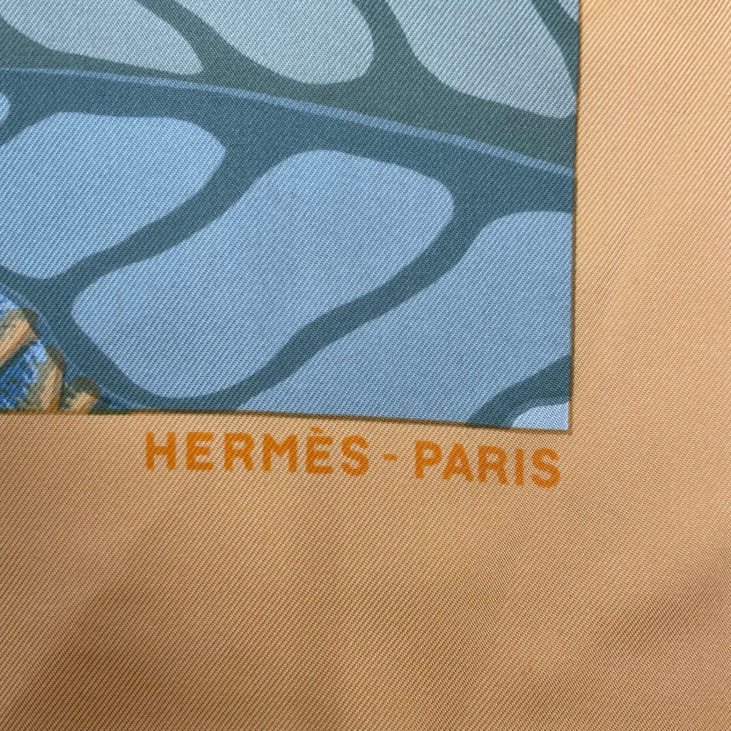 Hermes Scarf Silk Carre 90 les Perroquets Parrot Yellow — view 6