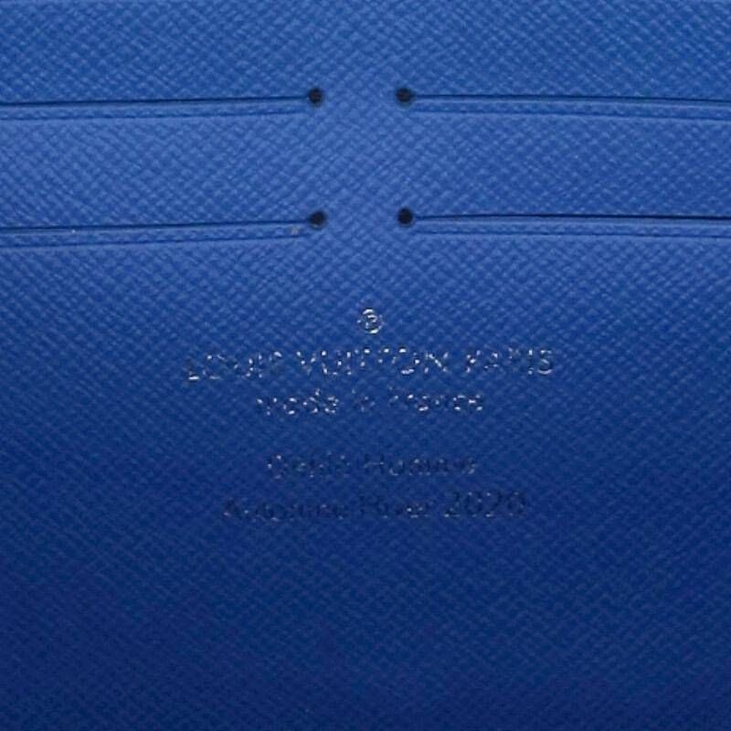 Louis Vuitton Soft Trunk Wallet Monogram Claus Shoulder Bag — view 3