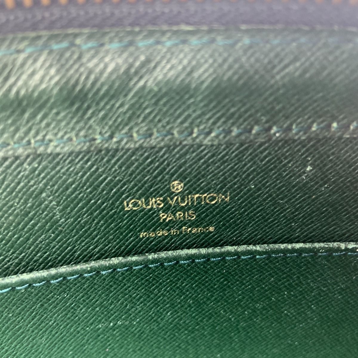 Louis Vuitton Taiga Baikal Clutch Bag Green — view 6