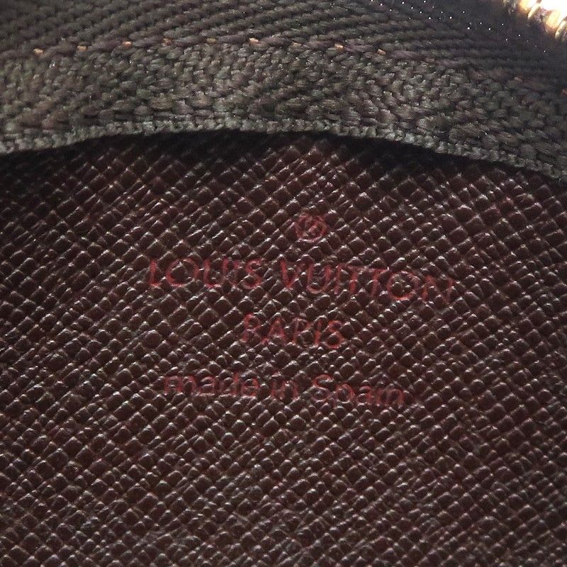 Louis Vuitton Key Case — view 9