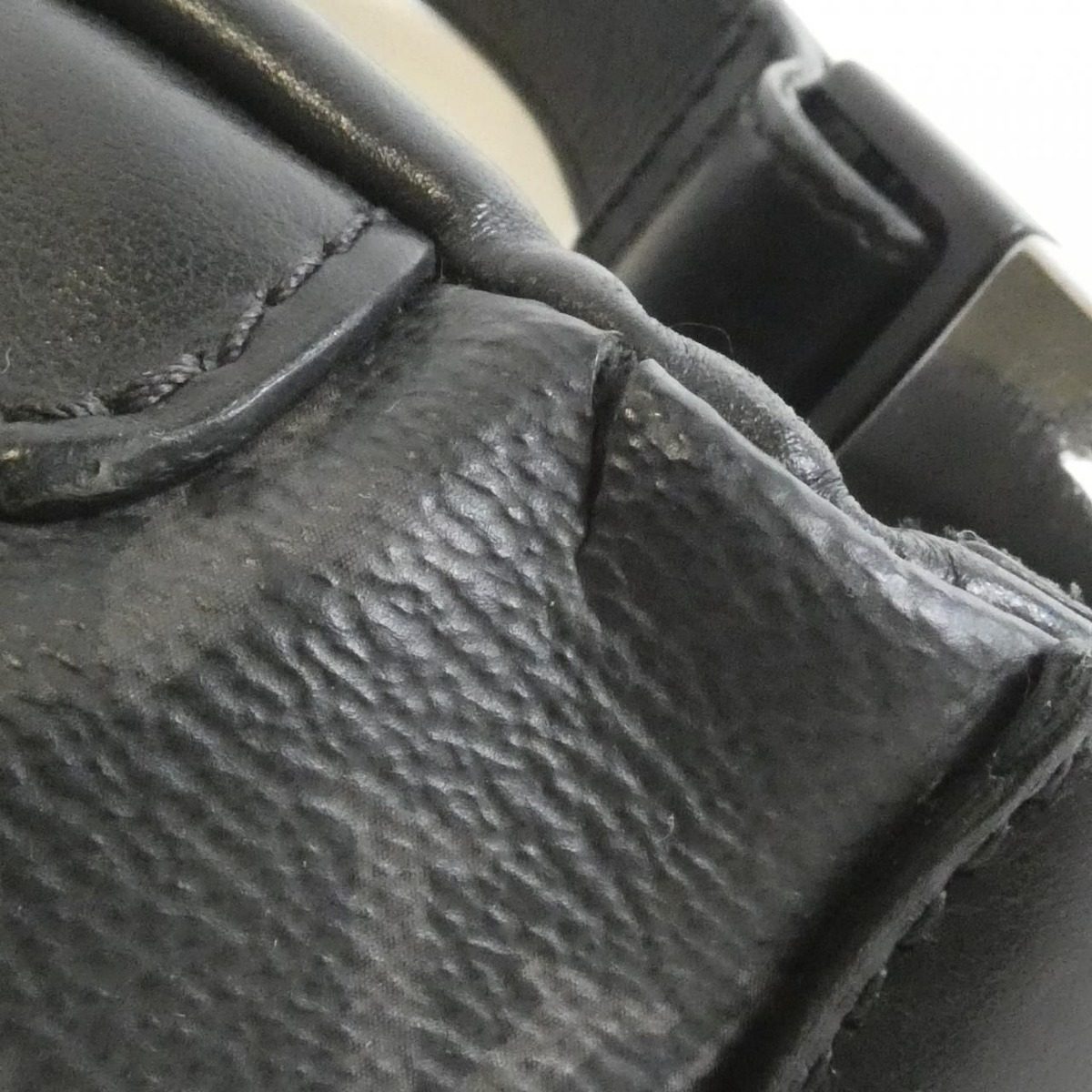 Louis Vuitton Monogram Eclipse Discovery Bum Bag — view 4