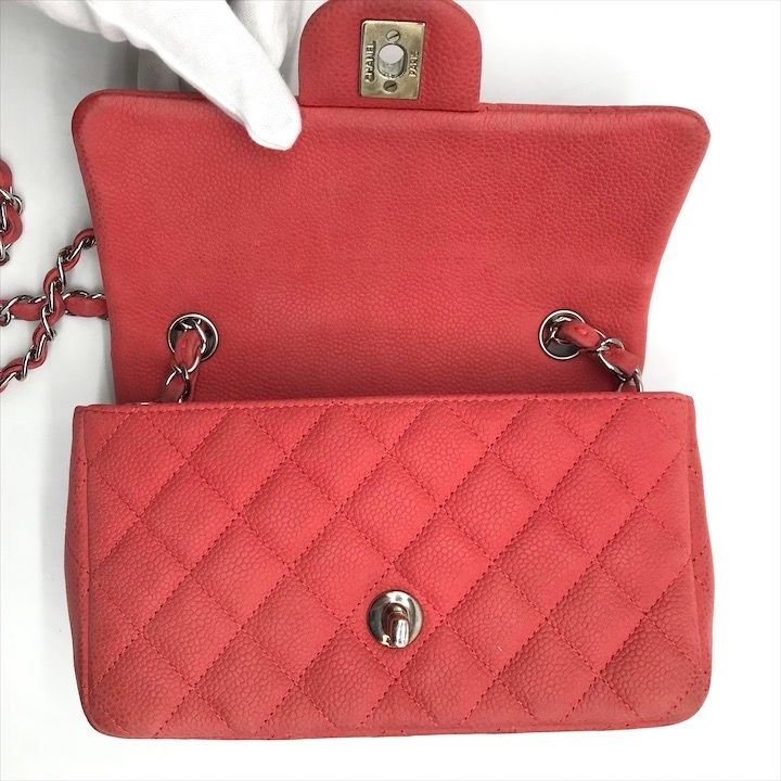 Chanel CC Logo Turnlock Soft Caviar Mini Quilted Chain Shoulder Bag Pink — view 7