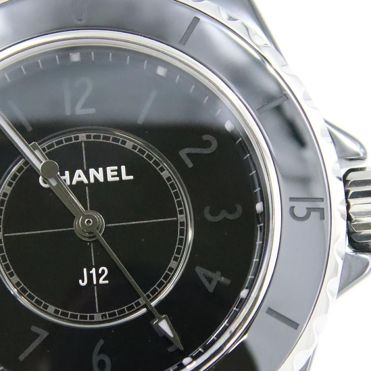Chanel J12 Phantom 33 mm Ceramic H6346 Quartz — view 7