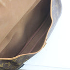 Louis Vuitton Monogram Saumur 30 Shoulder Bag — view 9