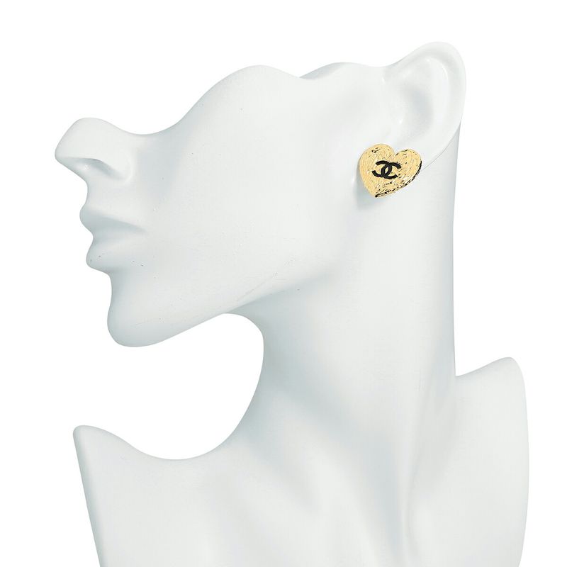Chanel Heart Motif Earrings Gold Black — view 7