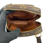 Louis Vuitton Vintage Mini Amazon Monogram Leather Shoulder Bag Pochette Brown — view 9
