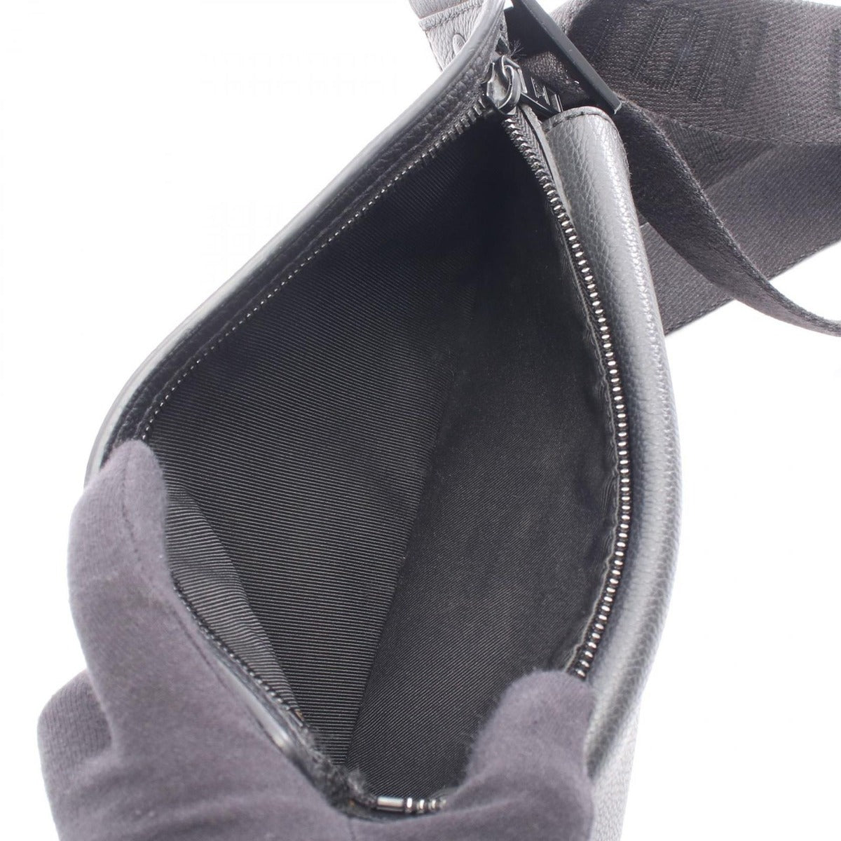 Louis Vuitton Waist Bag Takeoff Ring Noir Black — view 3