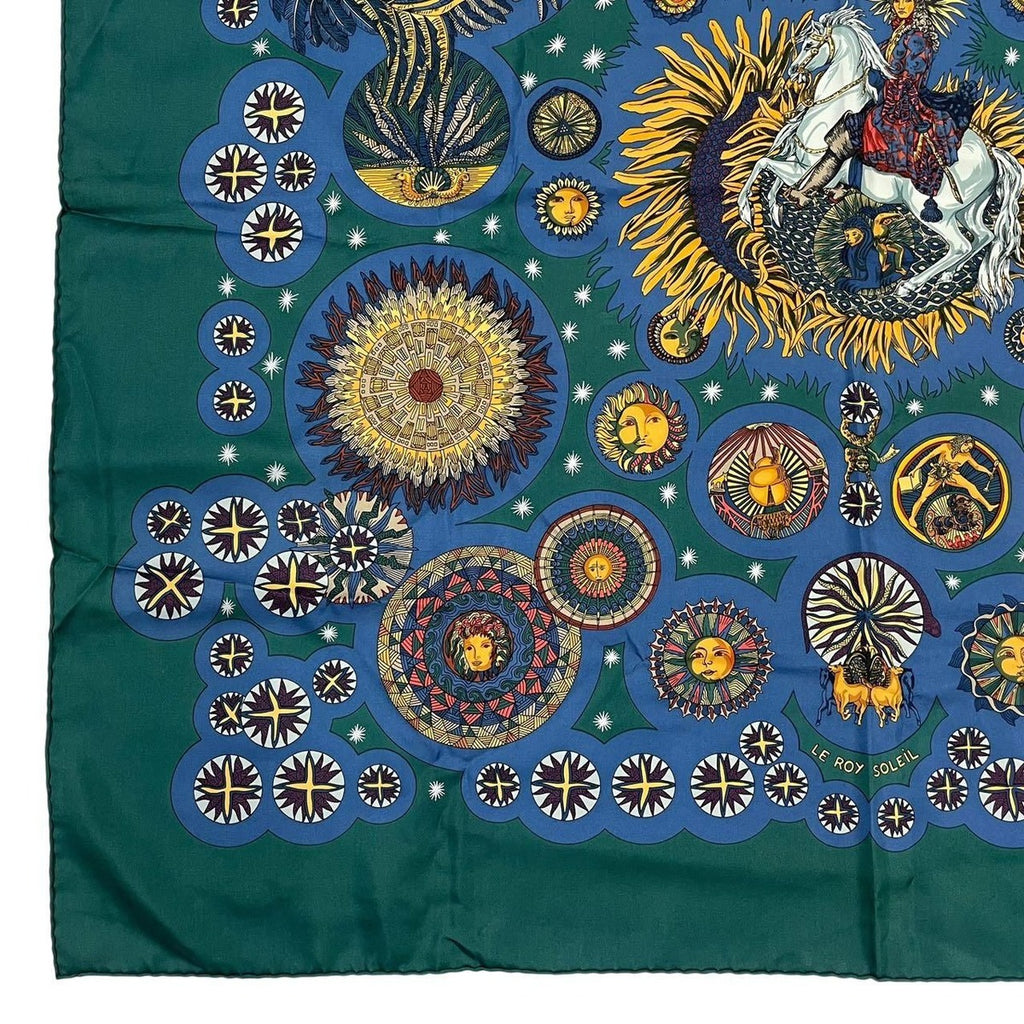 Hermes Carre 90 Scarf le Roy Soleil Sun King 100% Silk Green — view 5