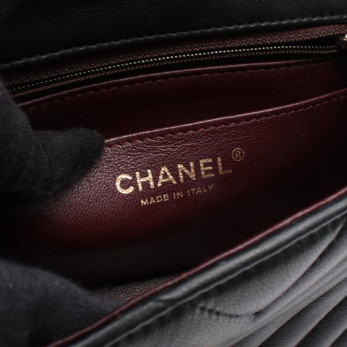 Chanel Shoulder Bag Chevron Stitch Mini Black Lambskin — view 4