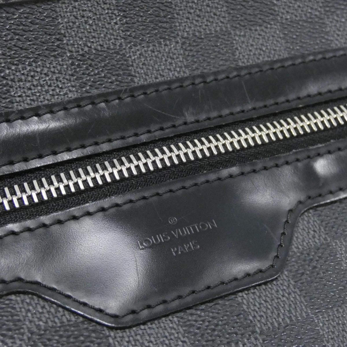 Louis Vuitton Damier Graphite Thomas Shoulder Bag — view 4