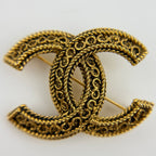 Chanel CC Logo Brooch Gold Vintage — view 4