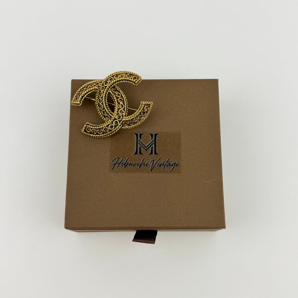 Chanel CC Logo Brooch Gold Vintage