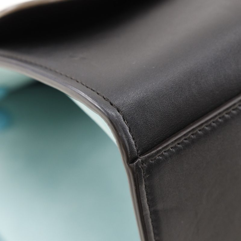 Celine Trapeze 2-Way Shoulder Calf Brown Black Handbag — view 4