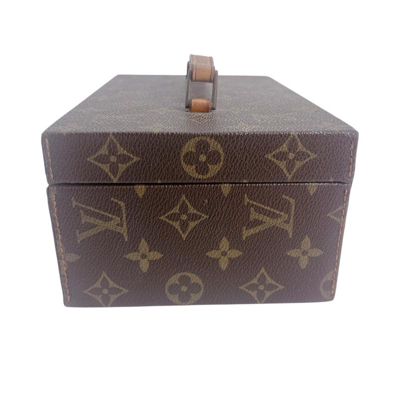 Louis Vuitton Vintage Mini Trunk Boite A Tout — view 4