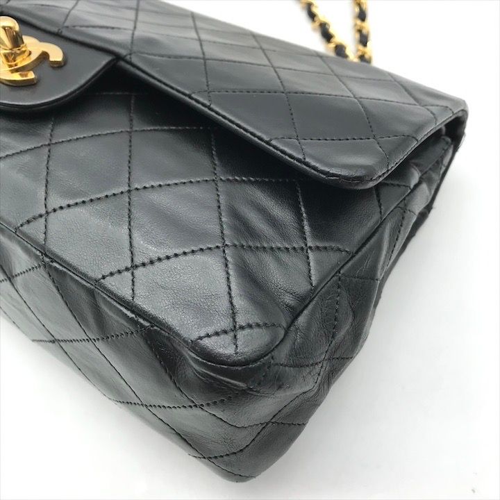 Chanel CC Logo Quilted 25 Double Flap Chain Lambskin Shoulder Bag Black — view 4