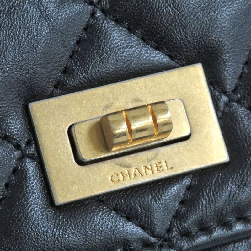 Chanel Quilted 2.55 Chain Wallet Aged Calfskin Antique Gold Hardware — view 6