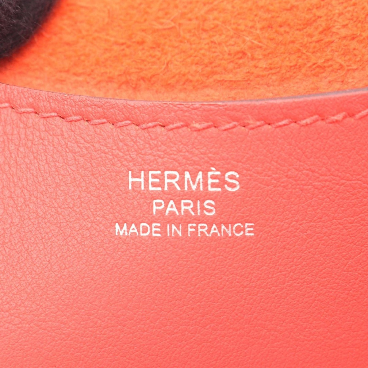 Hermes Handbag in the Loop 18 Rose Texas — view 4