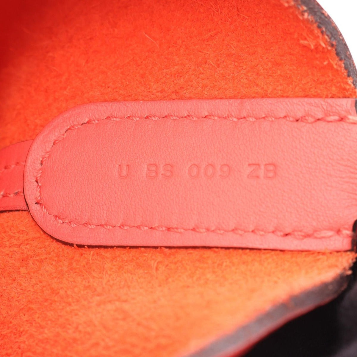 Hermes Handbag in the Loop 18 Rose Texas — view 5
