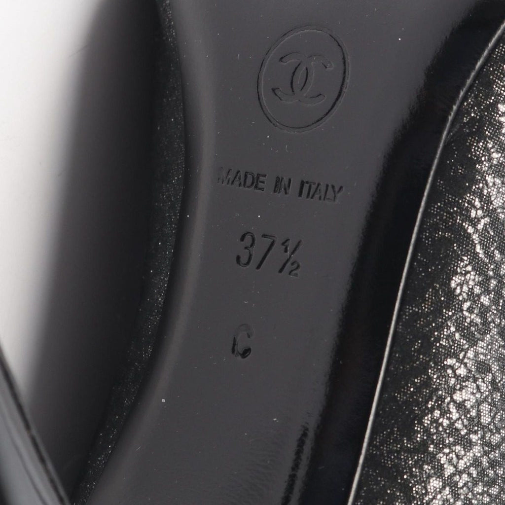 Chanel Boots CC Logo Patent Leather — view 5