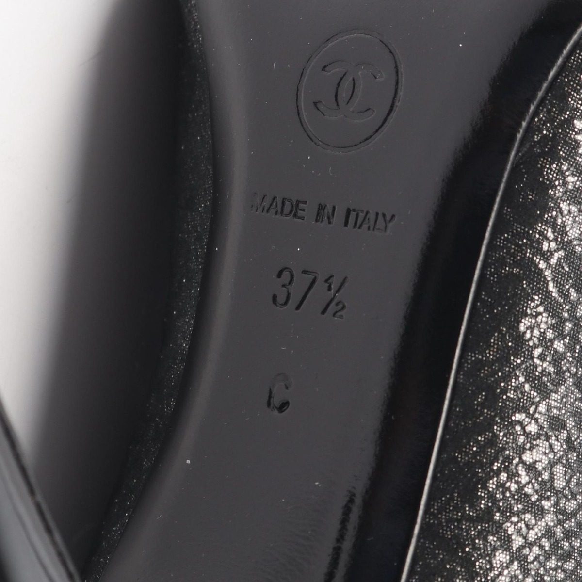 Chanel Boots CC Logo Patent Leather — view 5